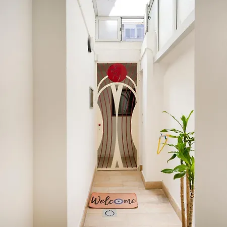 Апартаменты Guesthost - De Napoli Ev